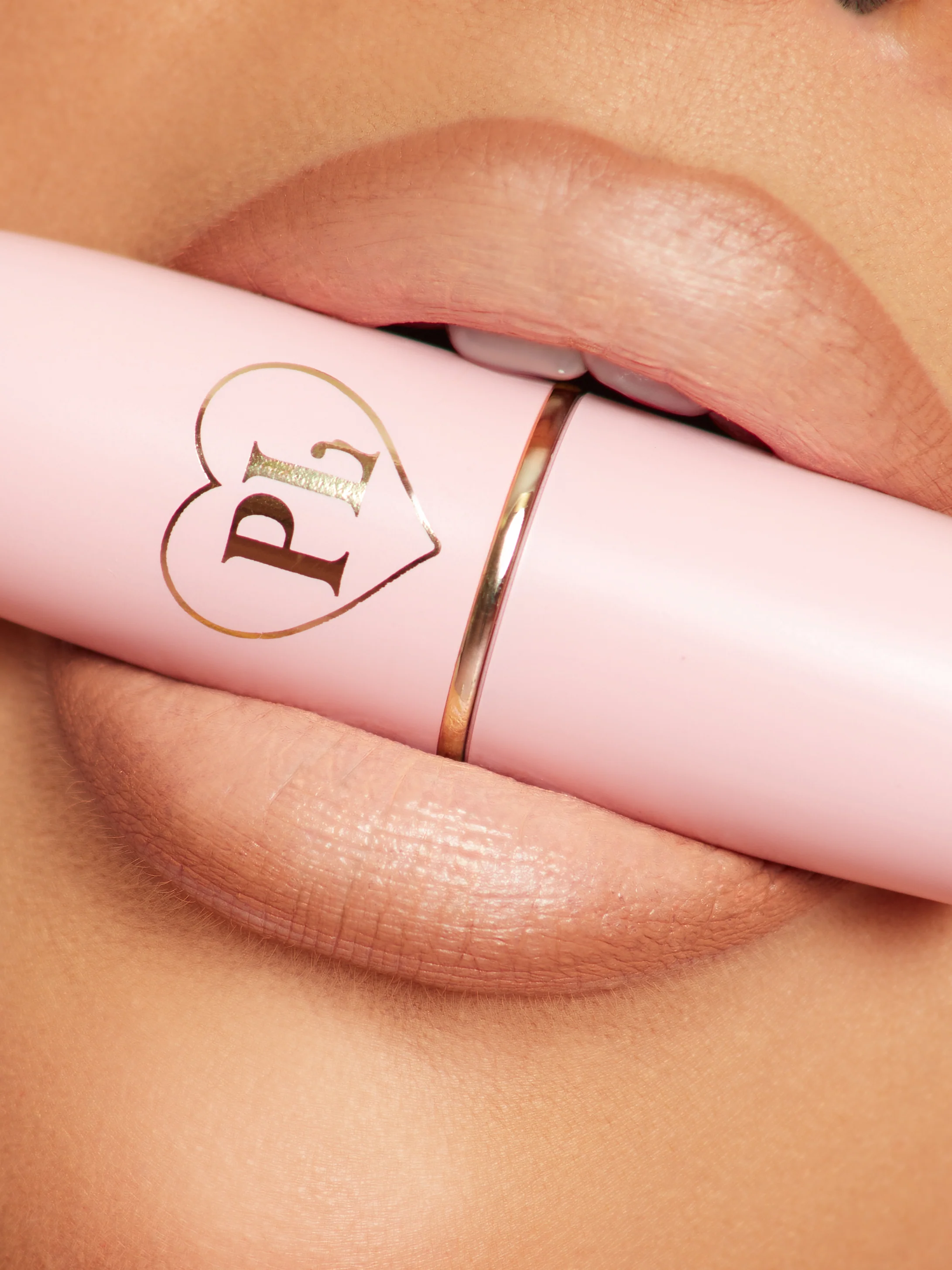 Kiss and Makeup Lipstick & Lip Liner Kit - Image 32