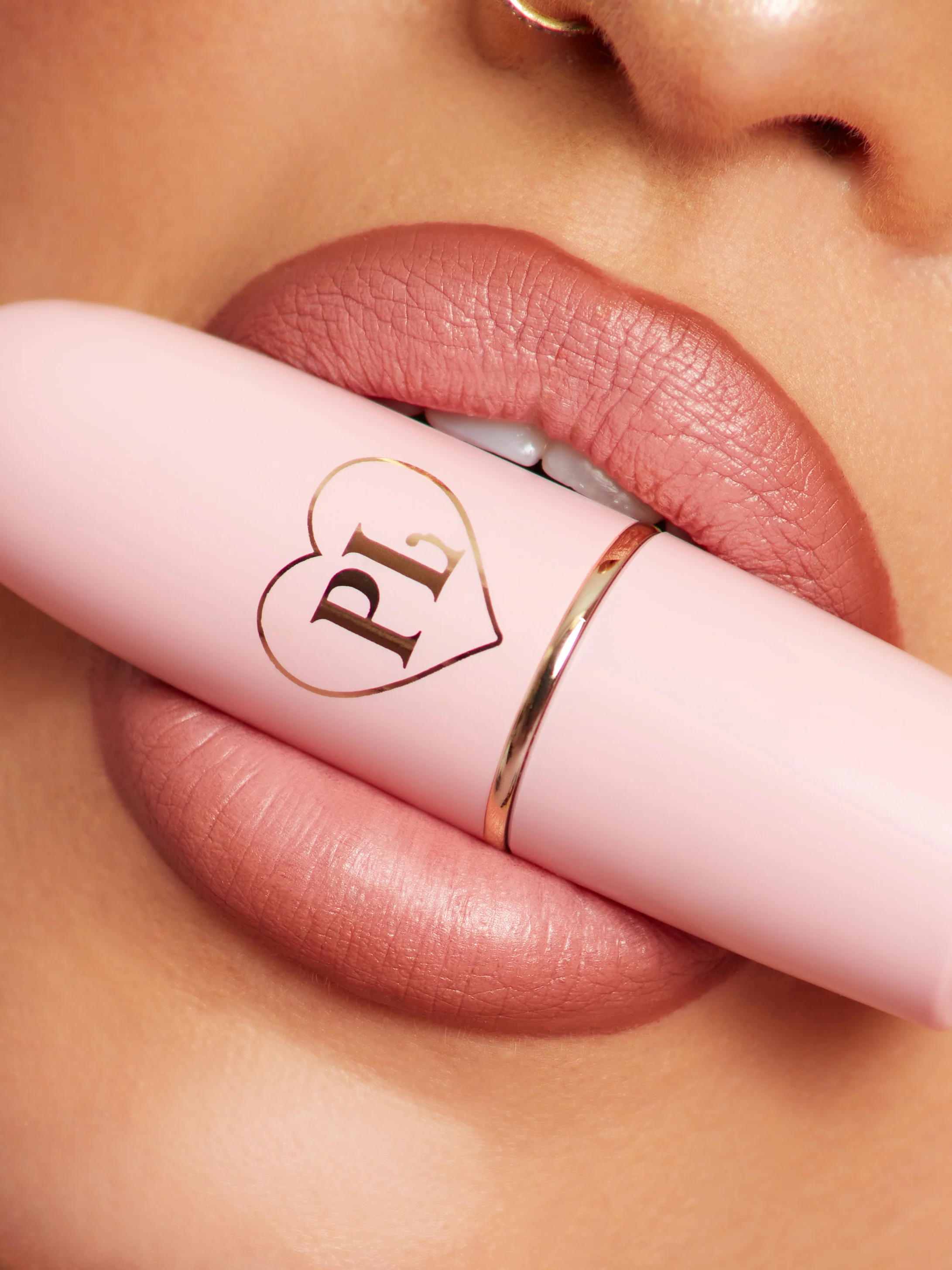 Kiss and Makeup Lipstick & Lip Liner Kit - Image 36