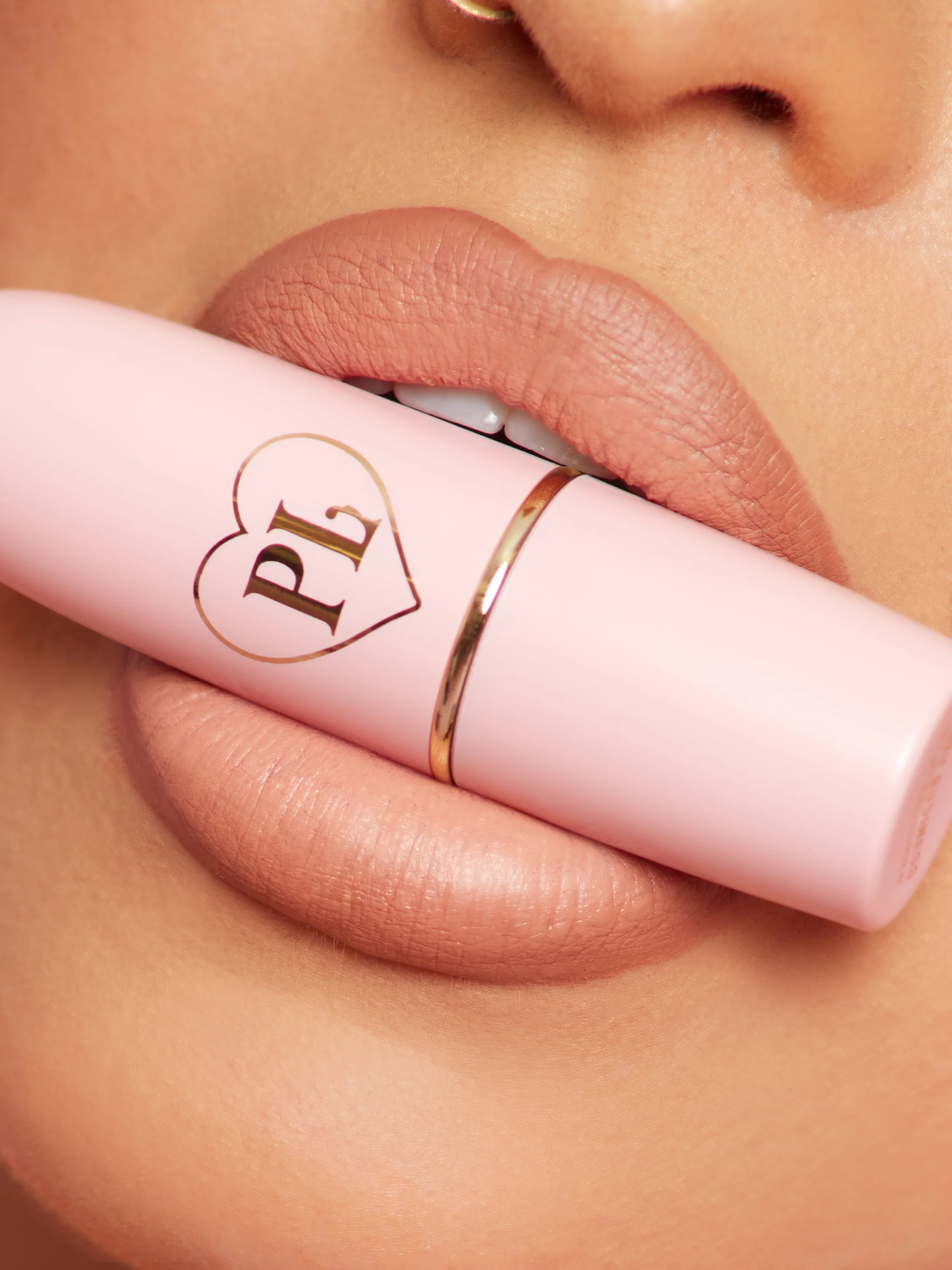 Kiss and Makeup Lipstick & Lip Liner Kit - Image 40