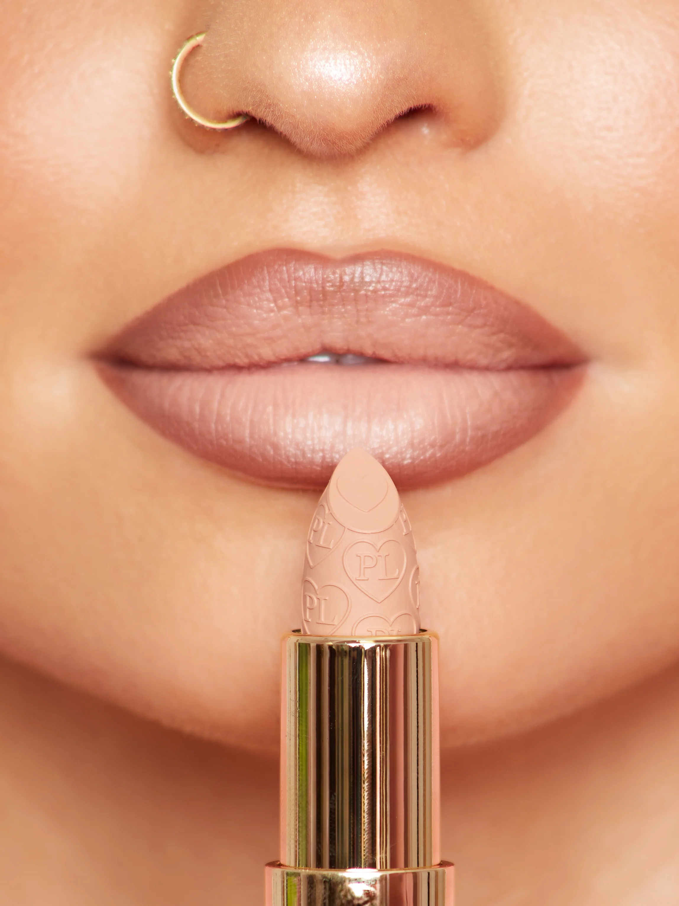 Kiss and Makeup Lipstick & Lip Liner Kit - Image 47