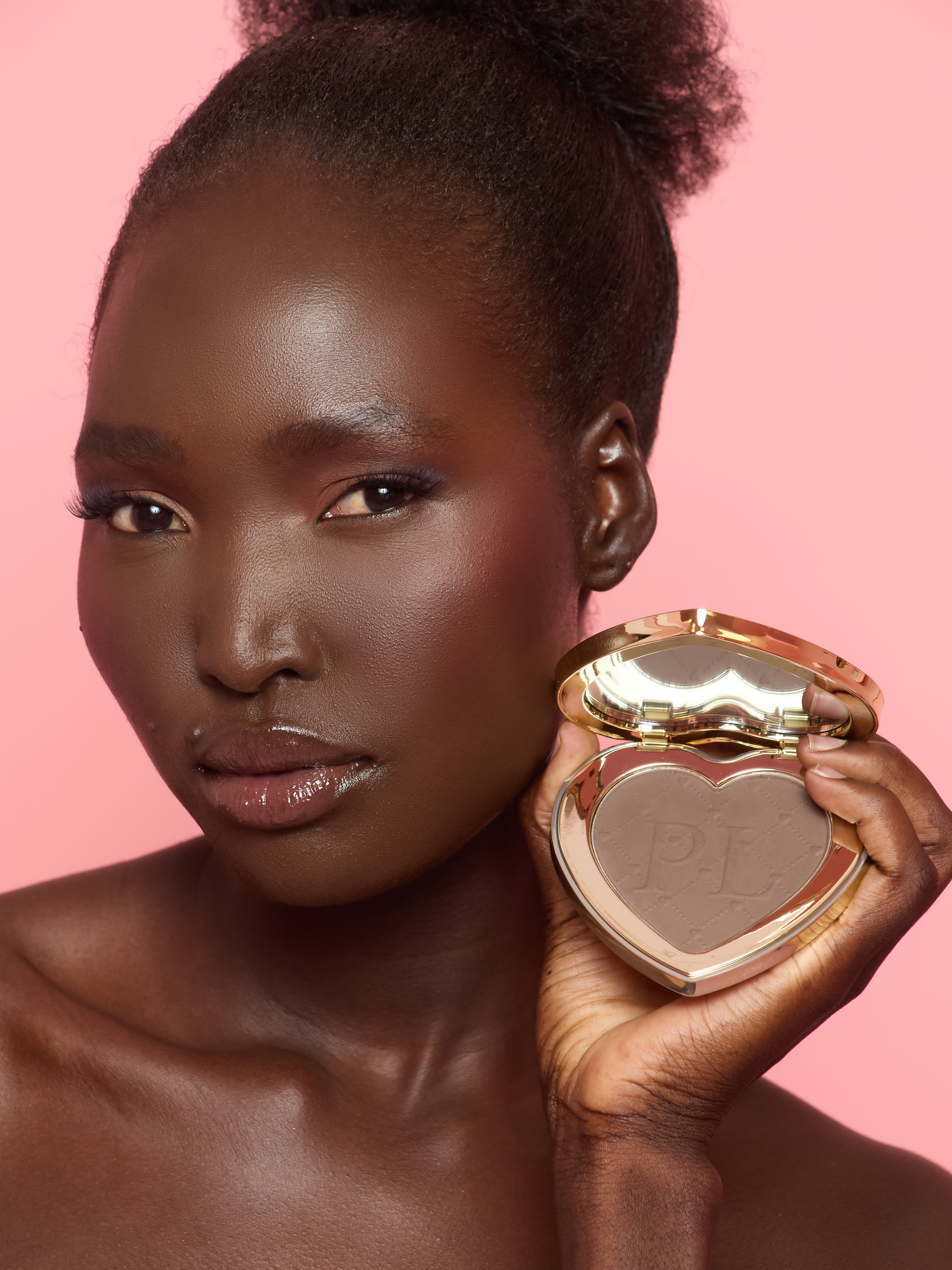 Under-Eye Brightening Powder - Image 120