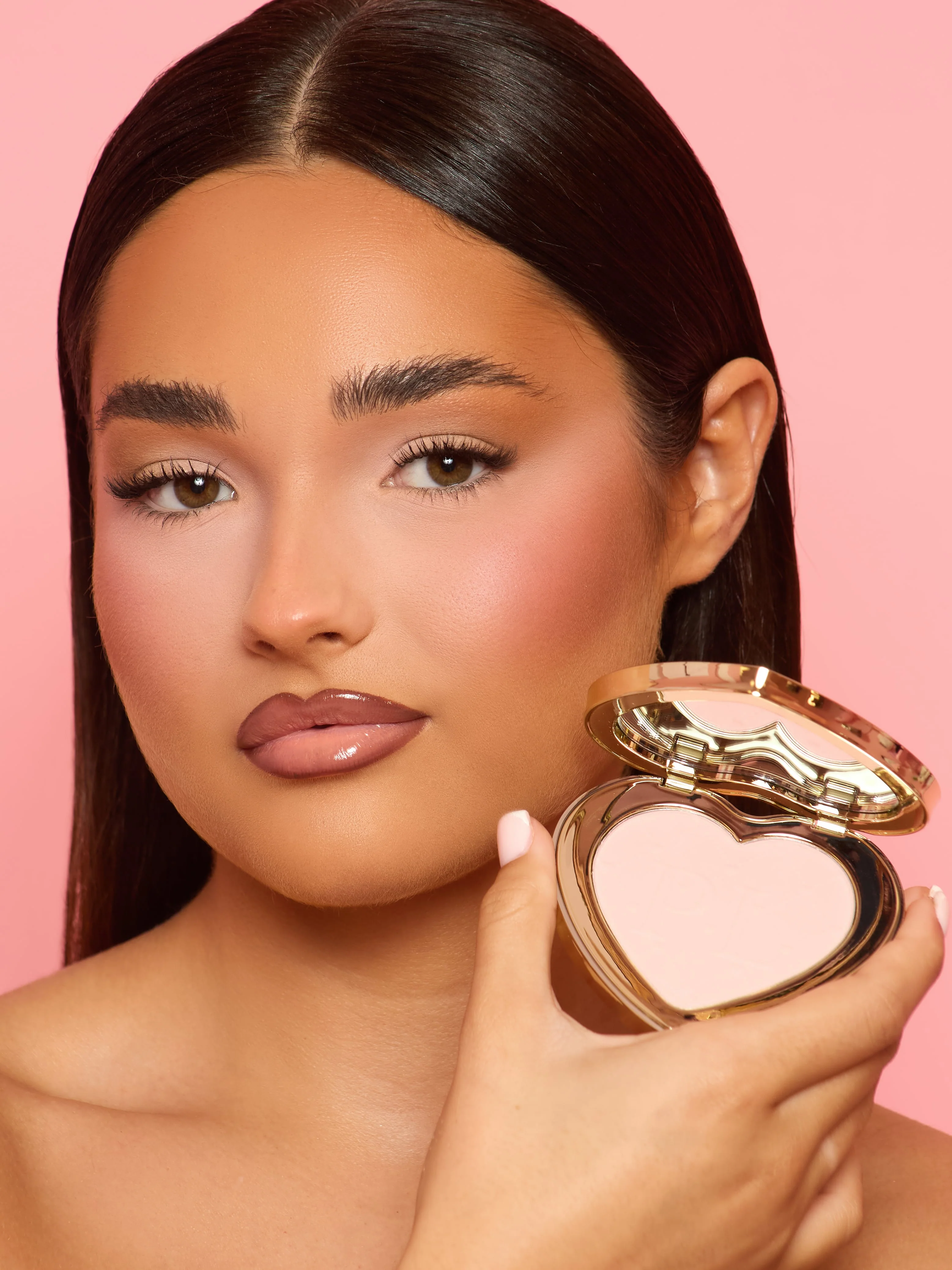 Under-Eye Brightening Powder - Image 28