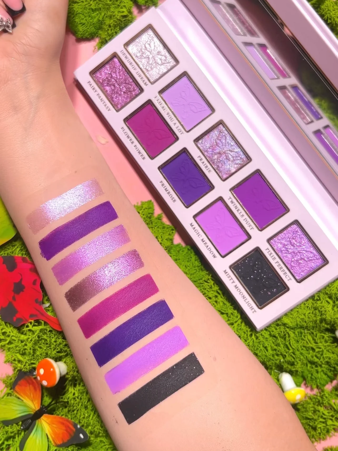 You Give Me Butterflies Mini Eyeshadow Palette - Image 6